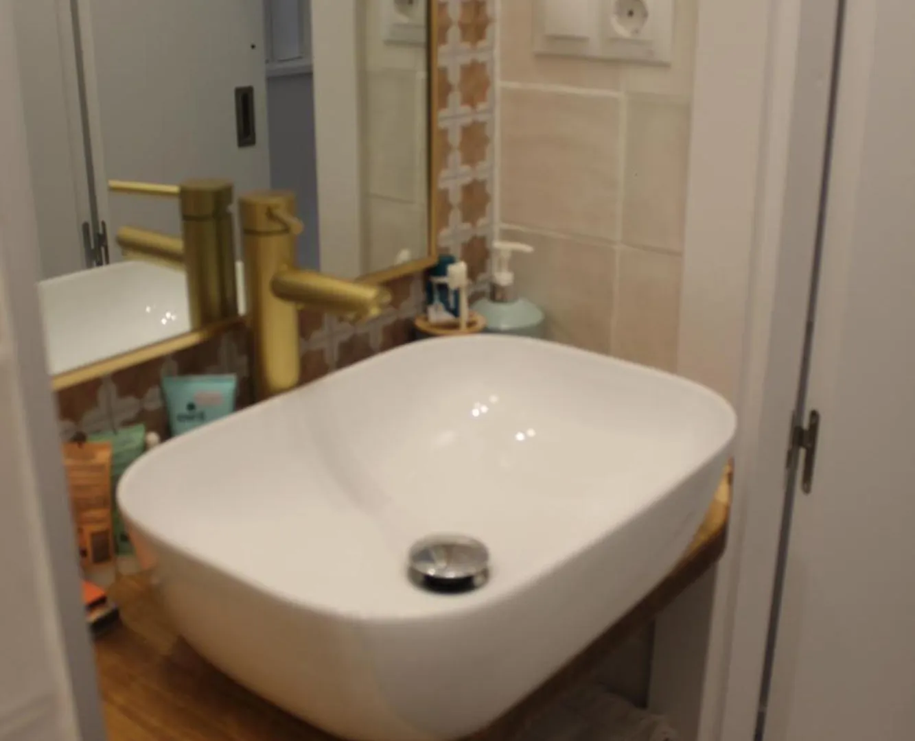 Apartment Iyourbasics Lovely Studio Hinestrosa 23 Free Wifi&Ac Malaga Spain